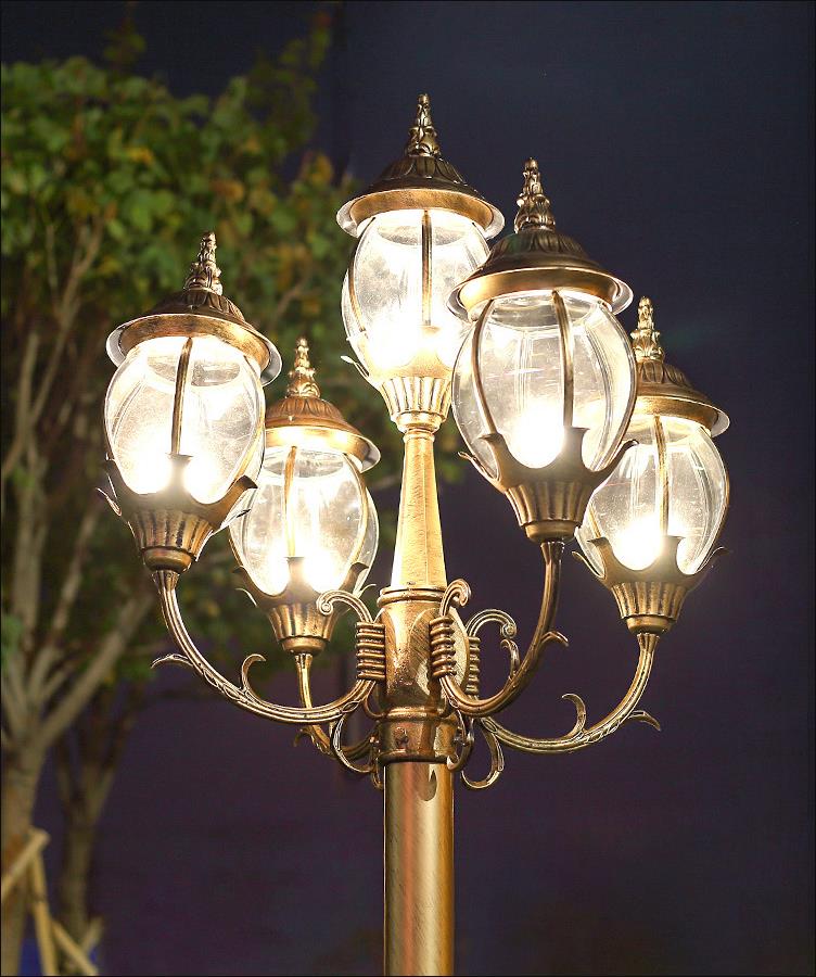 Új Design Outdoor Decoration Garden Street Lamp Pole